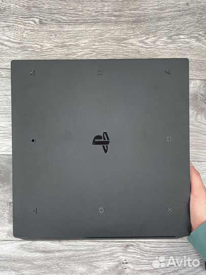 Sony PS4 Pro 1tb 7208B