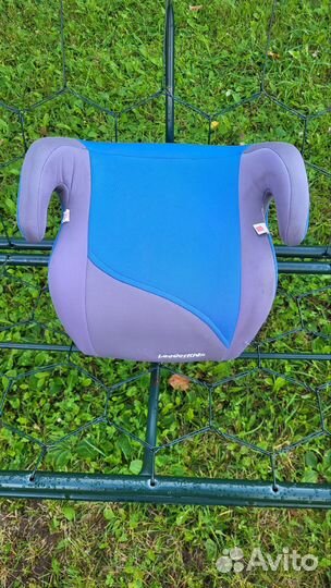 Детский бустер автомобильный