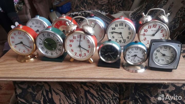 Будильник Слава и ракета и будильник мир