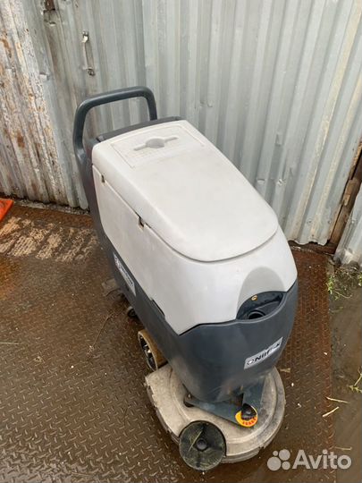 Nilfisk BA 531 - Аккумуляторная поломоечная машина