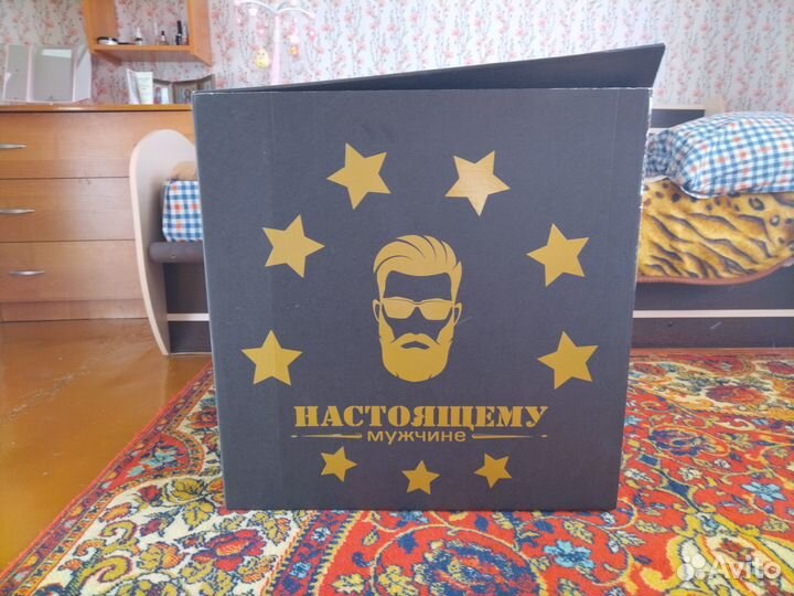 Коробка подарочная