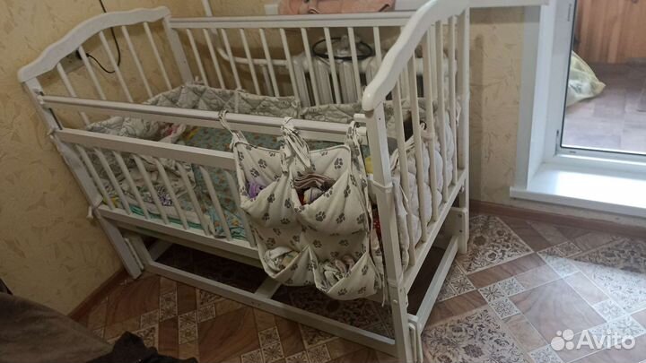 Продам детскую кроватку