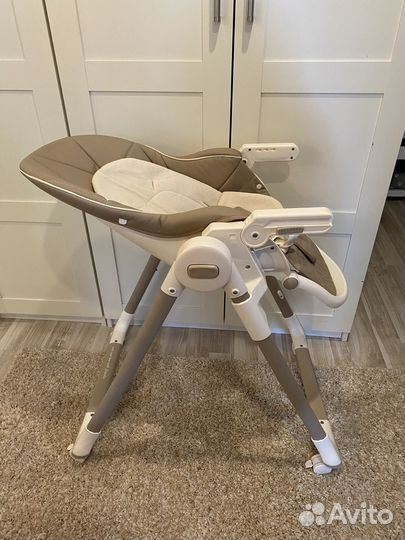 Стульчик для кормления capella