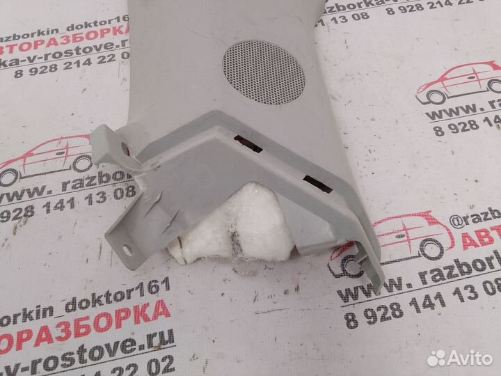 Обшивка задней правой стойки верхняя Mazda CX 7