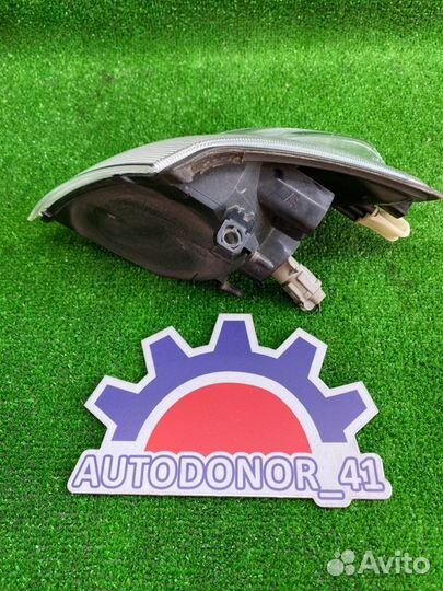 Габарит передний правый Nissan Ad vhny11 QG18DE