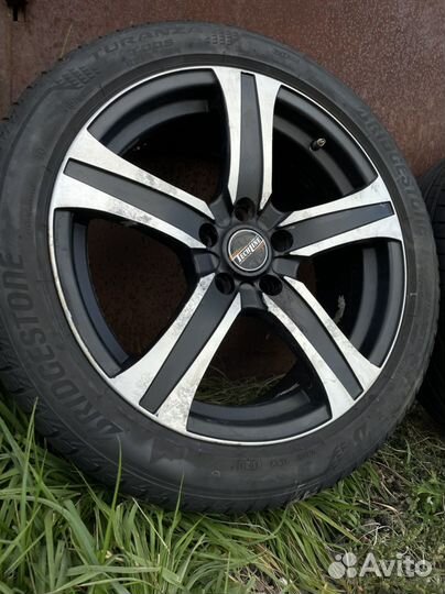 R18 Bridgestone Turanza T005 235/45, PCD 5x114.3 DIA 66.1