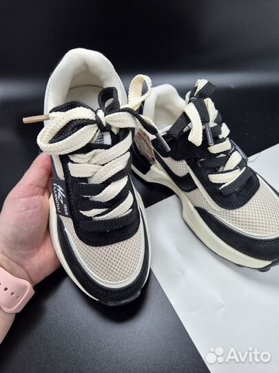 Кроссовки размеры с 32 по 37