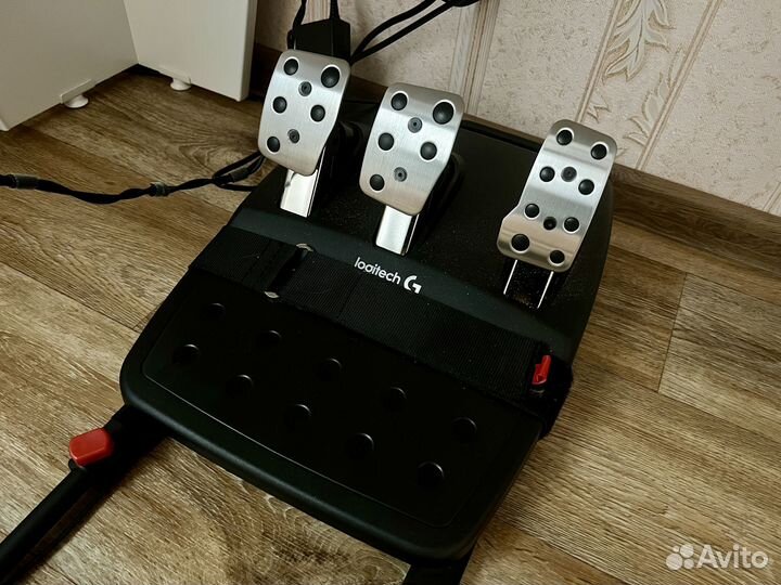 Руль Logitech G920