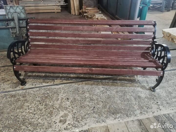 Садово-парковый диван