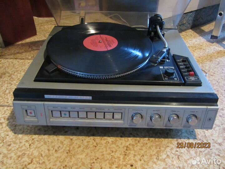 Проигрыватель винила Вега 109 стерео