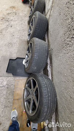 R18 Bridgestone Sports Tourer MY-01 225/45, PCD 5x114.3 DIA 73