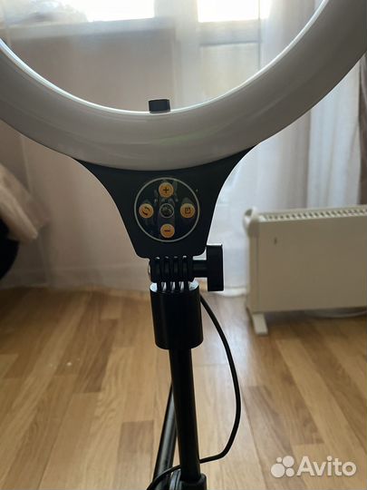 Кольцевая лампа со штативом