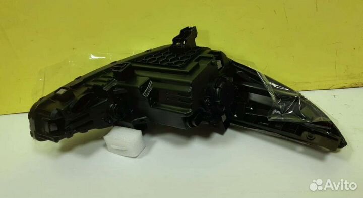 Фара левая Hyundai Solaris с 2020 г