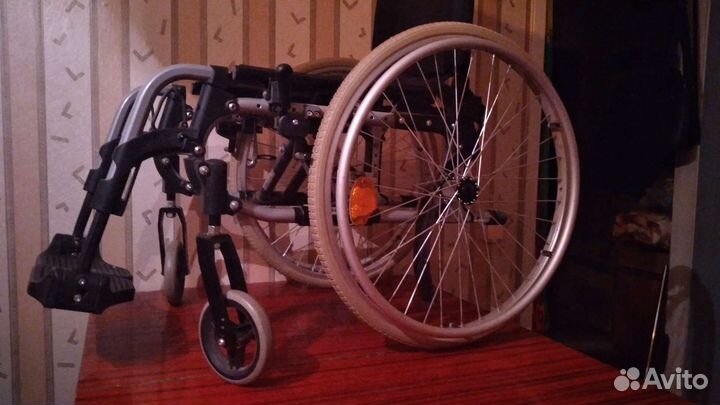 Коляска инвалидная