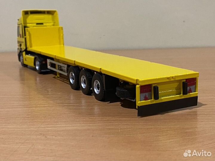 Модель грузовика Renault T 1/43