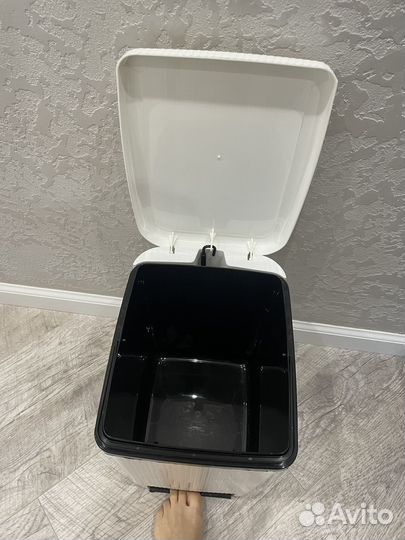 Контейнер для мусора пластик, 19 л,педаль