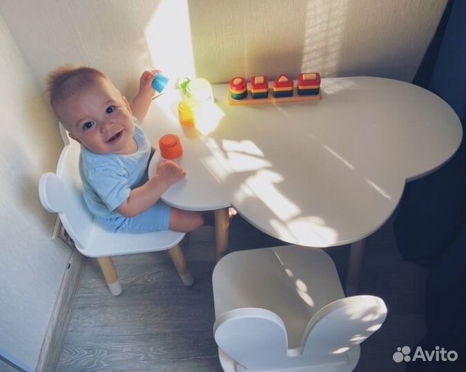 Детский стол и стул