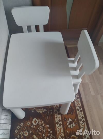Детский стол и 2 стула IKEA