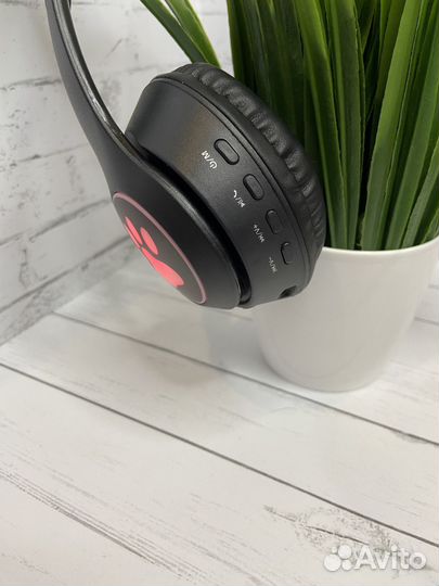 Беспроводные наушники со светящимися ушками Новые