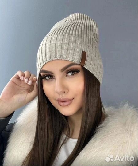 Шапка женская вязаная