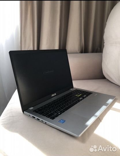 Ноутбук asus