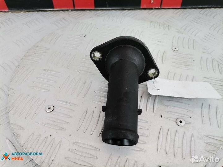 Корпус термостата seat Arosa 6H 2001 045121121A