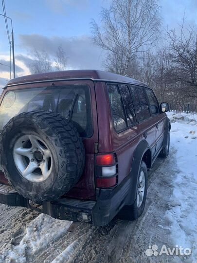 Mitsubishi Pajero 3.0 AT, 1991, 330 000 км