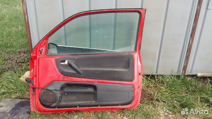 Дверь правая передняя Seat leon