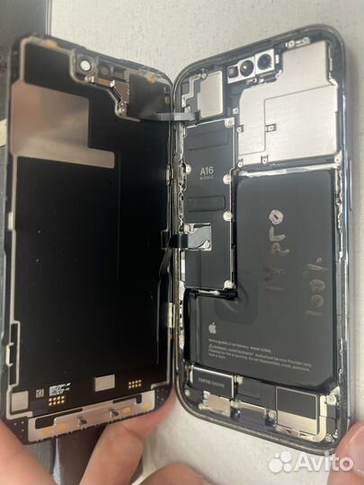 Ремонт дисплея Айфон 14 Pro