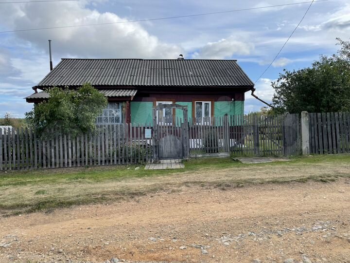 Дом 28,7 м² на участке 10 сот.