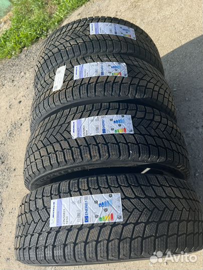 Michelin X-Ice Snow SUV 235/50 R21