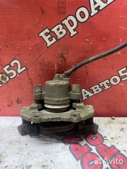 Суппорт тормозной передний правый Mazda 3 BK 2.0