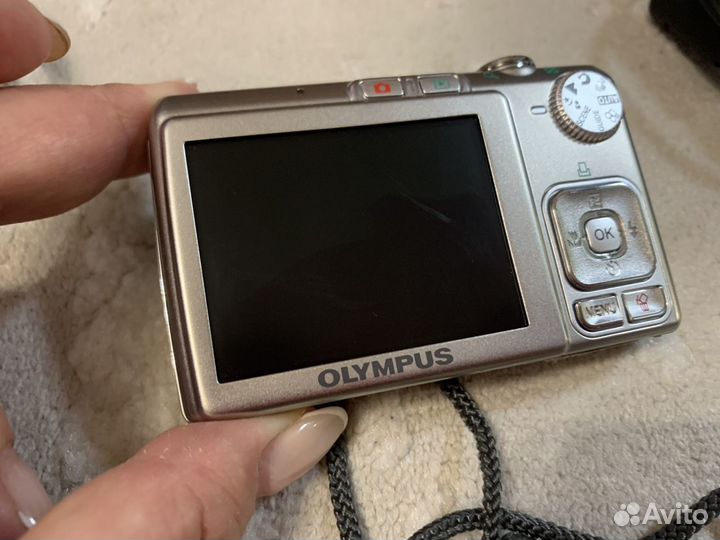 Компактный фотоаппарат olympus