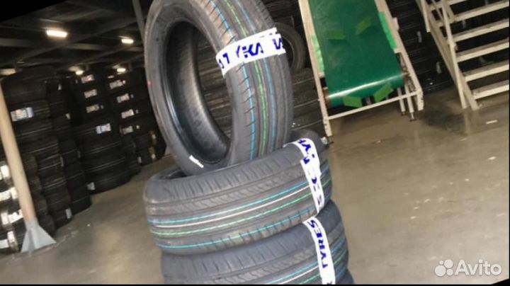 Viatti Strada 2 (V-134) 205/55 R16 94V