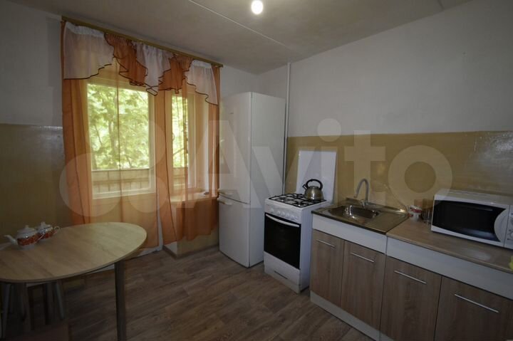 2-к. квартира, 49 м², 3/5 эт.