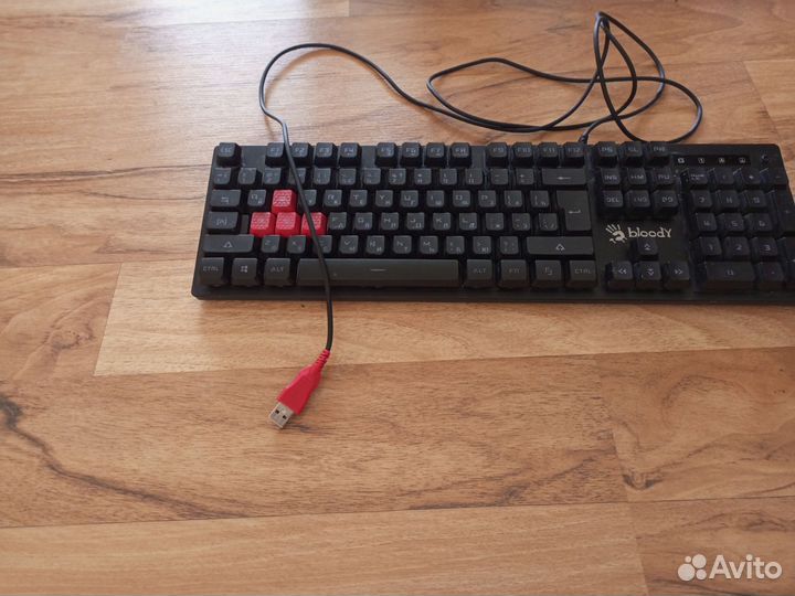 Игровая клавиатура с подсветкой