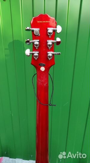 Электрогитара Epiphone Les Paul