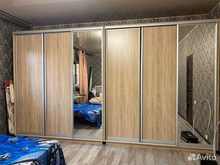 Шкаф-купе большой, 6-ти дверный