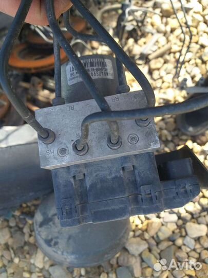 Блок ABS Mitsubishi Space Wagon