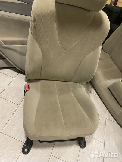 Салон Toyota Camry 45