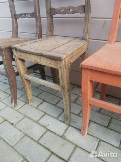 Старинные стулья