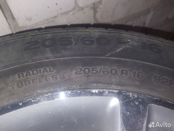 Continental ContiPremiumContact 2 205/60 R16 92H