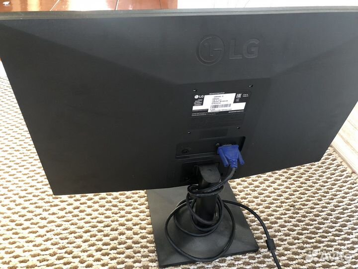 Монитор lg