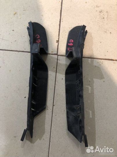 Направляющая бампера передняя правая Bmw 5 E60