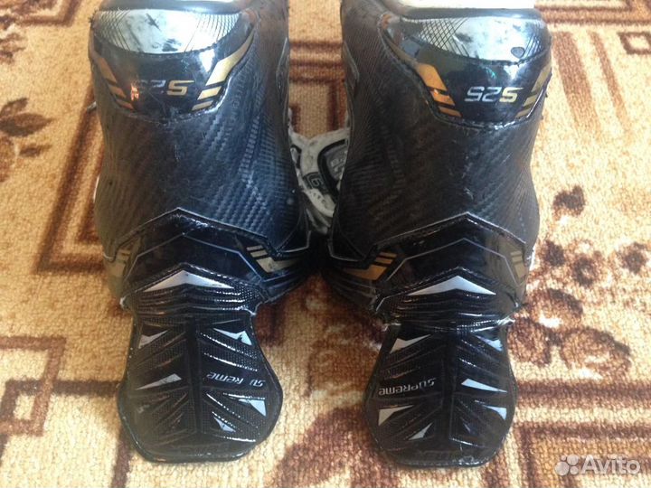 Коньки хоккейные