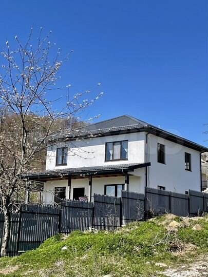 Коттедж 157 м² на участке 6 сот.