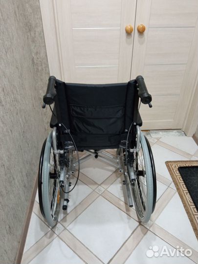 Инвалидная коляска новая