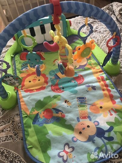 Развивающий коврик с пианино