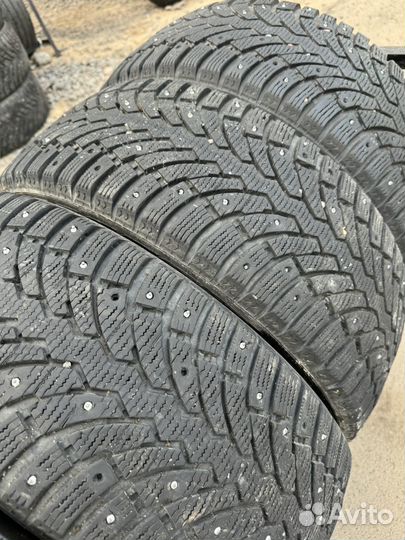 Pirelli Formula Ice 215/50 R17