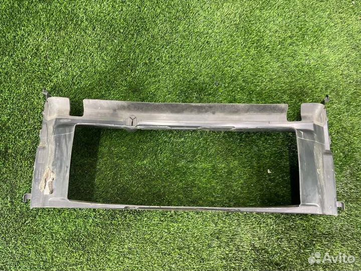 Дефлектор радиатора передний Bmw 3 F30 N47D20 2012